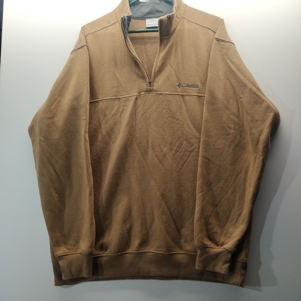 Columbia Men's Tan Sweater